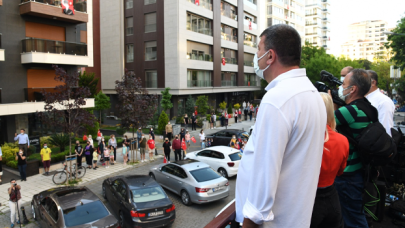 Kadıköy'de 19.19'da İstiklal Marşı coşkusu