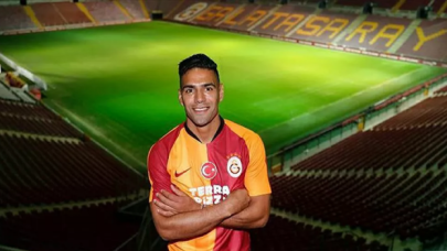 Galatasaray, Falcao ile yollarını ayırmak için formül arıyor