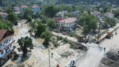 Batı Karadeniz'de sel felaketi: 3 ilde 70 can kaybı