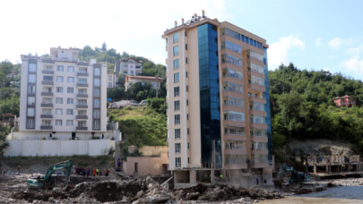 Selde çöken Ölçer Apartmanı'nın müteahhidi tutuklandı