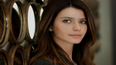 Beren Saat ilk aşkının kardeşinin düğününe katıldı