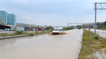 Çankırı'da yollar göle döndü