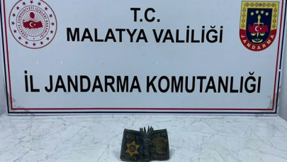 Malatya'da Roma dönemine ait altın yaldızlı kitap ve sütun ele geçirildi