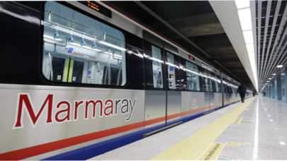 Marmaray arıza yaptı, yolcular perişan!