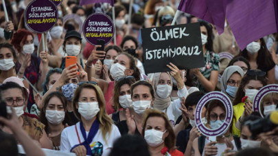 Boşandığı kadını öldürüp, boşanma davalarında şahitlik yapan komşusunu yaraladı