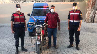 Yedi yıl önce çalınan motosikletini jandarma buldu