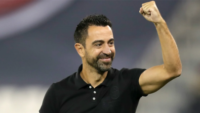 Xavi, Barcelona'da eski ekibi topluyor