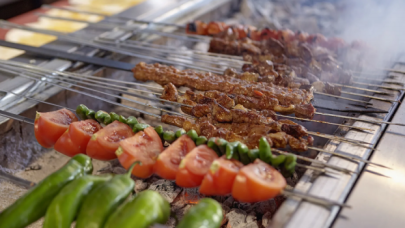 Adana'da "askıda kebap" kampanyası