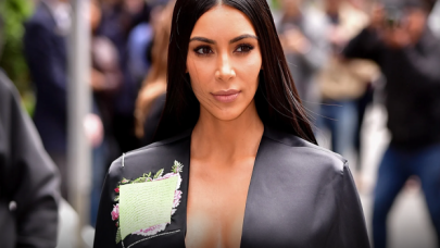 Kim Kardashian'dan ilginç çocuk uyandırma yöntemi!