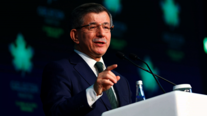 Ahmet Davutoğlu: Çocukları siyasete alet etmeyin