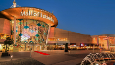 Mall of İstanbul AVM, karda mahsur kalanlara kapısını açtı