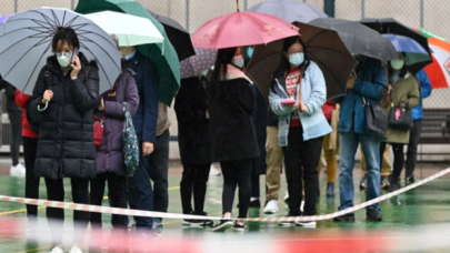 Hong Kong, tüm vatandaşlara üçer kez test yapacak