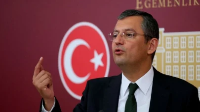 CHP'li Özgür Özel'den sağlık çalışanlarına destek