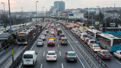 İstanbul'da araç sayısı 5 milyona yaklaştı: Uzmanlar uyardı