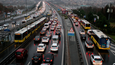 İstanbul'da trafik yoğunluğu yüzde 76