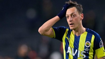 Kadro dışı kalan Mesut Özil'den ilk açıklama