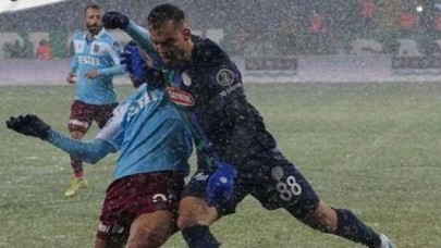 Trabzonspor, Çaykur Rizespor'a 3-2 mağlup oldu