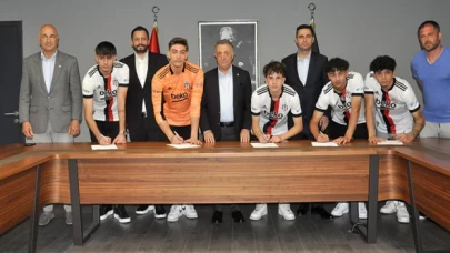 Beşiktaş beş futbolcuyla sözleşme imzaladı