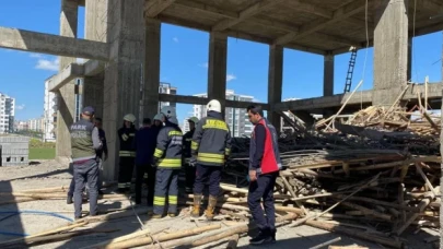 Cami inşaatında iskele çöktü: 6 yaralı