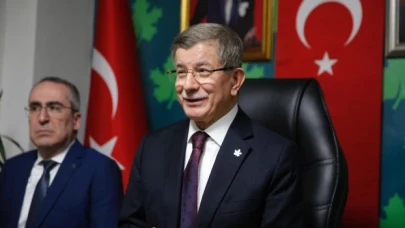 Davutoğlu’ndan “Cumhurbaşkanı adayı olmayı düşünüyor musunuz?" sorusuna yanıt