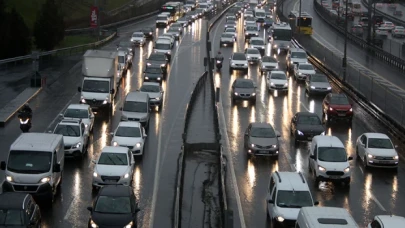 İstanbul'da trafik yoğunluğu yüzde 80'e çıktı