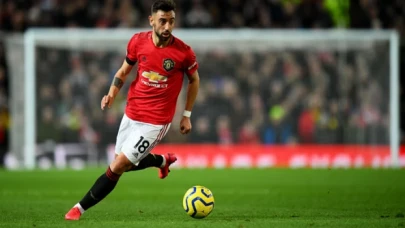 Manchester United, Bruno Fernandes ile sözleşme uzattı