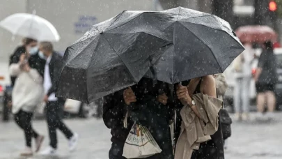 Marmara Bölgesi'ne yarın için şiddetli yağış ve dolu uyarısı