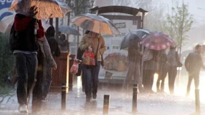 Meteoroloji'den turuncu ve sarı kodlu uyarı! Şiddetli sağanak yağış geliyor