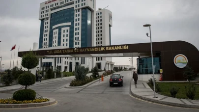 Tarım ve Orman Bakanlığı'nda 4 bakan yardımcısı görevden alındı