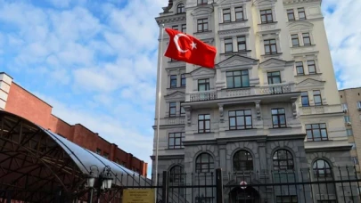 Türkiye'nin Kiev Büyükelçiliği, Kiev'de yeniden faaliyetlerine başladı