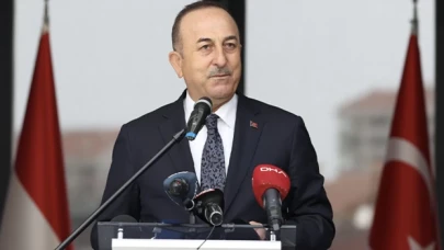 Bakan Çavuşoğlu, İranlı mevkidaşıyla görüştü