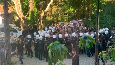 Boğaziçi Üniversitesi'ndeki onur yürüyüşüne polis müdahalesi