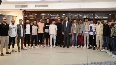 Bölgesel Amatör Lig'e yükselen Kartalspor'dan Başkan Gökhan Yüksel'e ziyaret