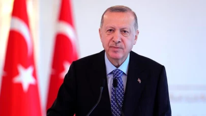 Cumhurbaşkanı Erdoğan, trafik kazasında hayatını kaybeden 3 genç için taziye mesajı yayınladı