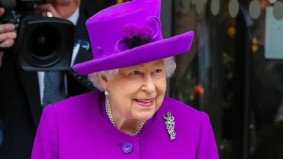 Kraliçe Elizabeth, 59 yıl sonra ilk kez parlamentonun açılışına katılmayacak