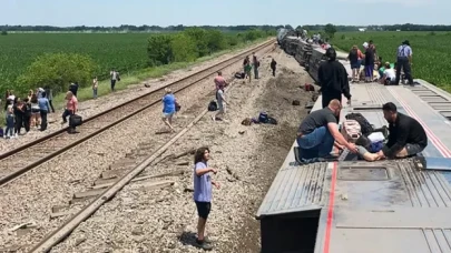 ABD'de 243 yolculu tren raydan çıktı: 3 ölü