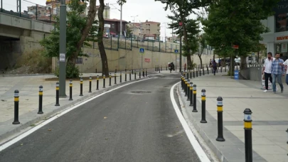 Hürriyet Caddesi yeni haliyle trafiğe açıldı