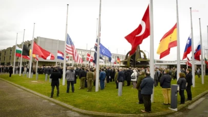 Nato zirvesinde Erdoğan'ın yoğun trafiği