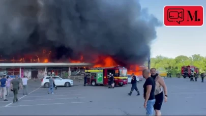 Rusya Kremençuk'ta bir AVM'yi vurdu!