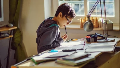 Ders çalışırken tercih edilen Pomodoro tekniği nedir ve nasıl uygulanır?