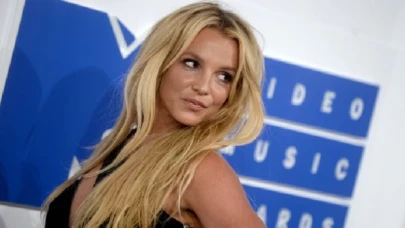 Britney Spears: Gizli ilişki yaşadığım kişiyle ülkeden kaçmayı düşündüm