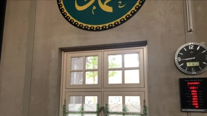 Hollanda’da cami kundaklandı