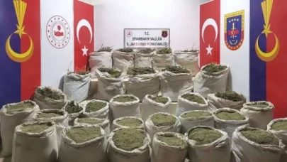 İçişleri Bakanı Soylu: Diyarbakır’da 1 ton 929 kilogram esrar ele geçirildi