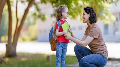 Bu yıl ilkokula başlayacak çocuğu olan ailelere tavsiyeler…