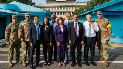 Nancy Pelosi'den Güney Kore-Kuzey Kore sınırı ziyareti