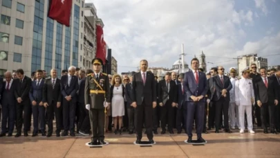 Zafer Bayramı coşkusu İstanbul'da yaşanıyor