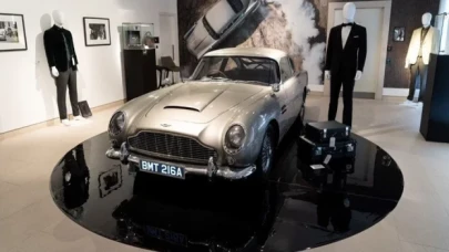 James Bond'un otomobili 60 milyon TL'ye satıldı