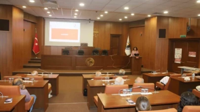 Kartal Belediyesi'nde çalışanlara "Alzheimer Semineri"