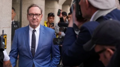 Kevin Spacey cinsel taciz davasında suçsuz bulundu