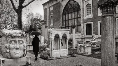 New York’ta Yaşayan Ünlü Fotoğraf Sanatçısı Annette Louise Solakoğlu’ndan Türkiye’de İlk Sergi  İstanbul’a Reverans